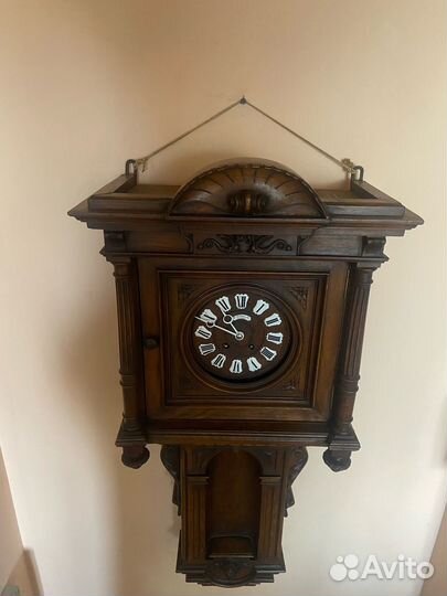 Антикварные настенные часы