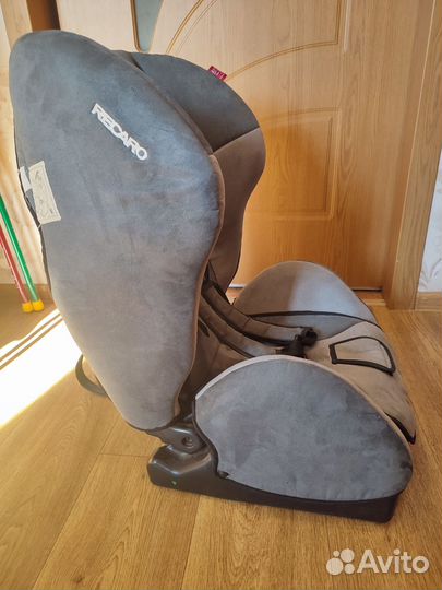 Автокресло Recaro Young Expert Plus Isofix