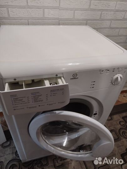 Стиральная машина indesit