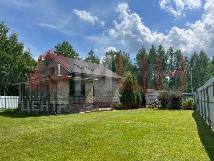 Дом 257 м² на участке 15 сот.