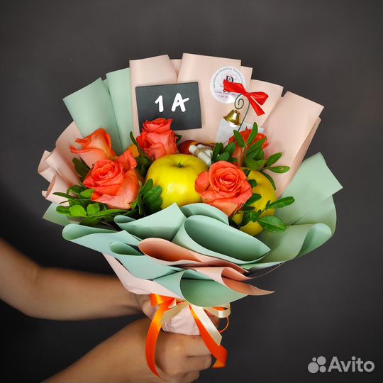 Букет из орехов и сухофруктов