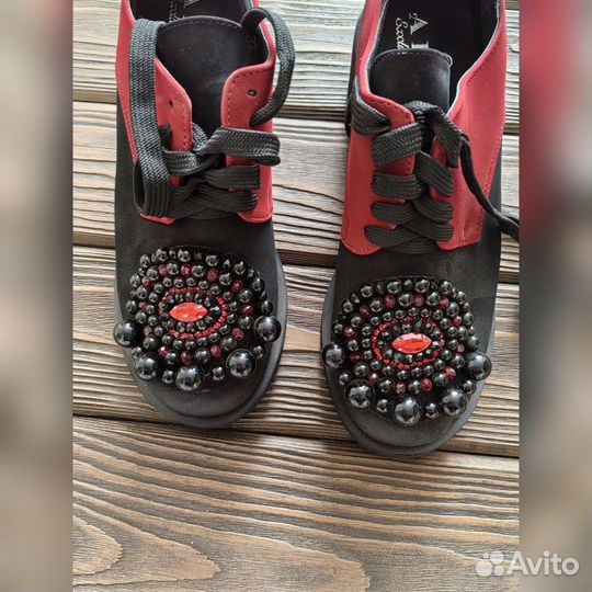 Ботинки женские