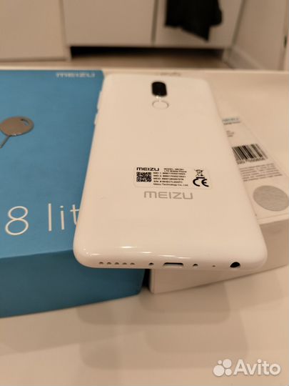 Meizu M8 lite, 3/32 ГБ
