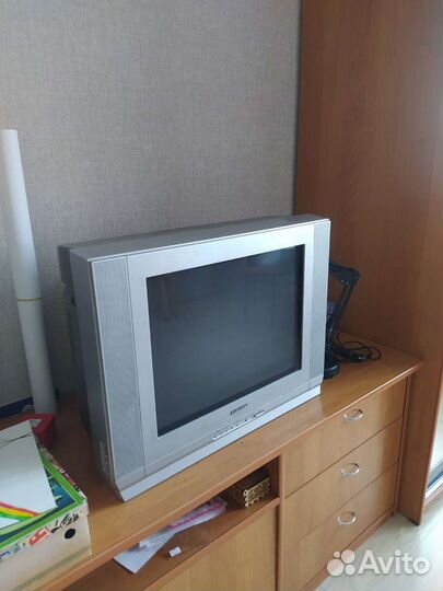 Телевизор 
