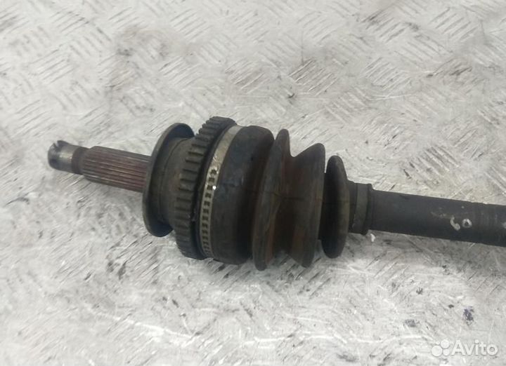 Полуось передняя правая Hyundai Santa FE