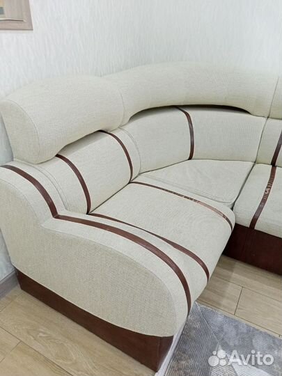 Угловой диван с креслом