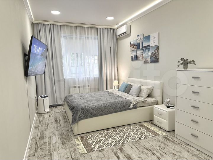 2-к. квартира, 85 м², 2/4 эт.