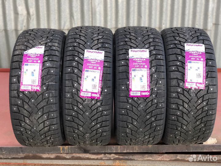 Tourador Ice Star TSW1 245/40 R20