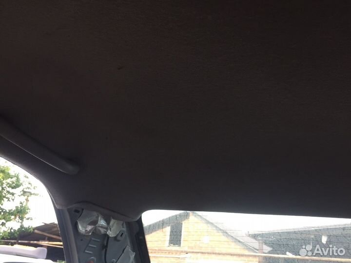 Потолок Nissan bluebird u14