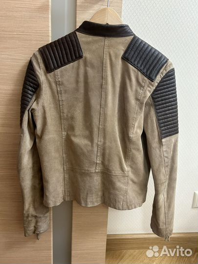 Замшевая куртка