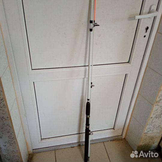 Спиннинг крокодил 240 см. 100-250 гр