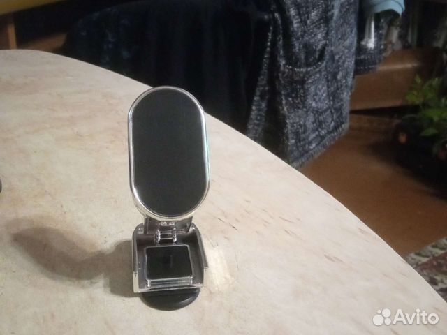 Держатель для телефона в машину