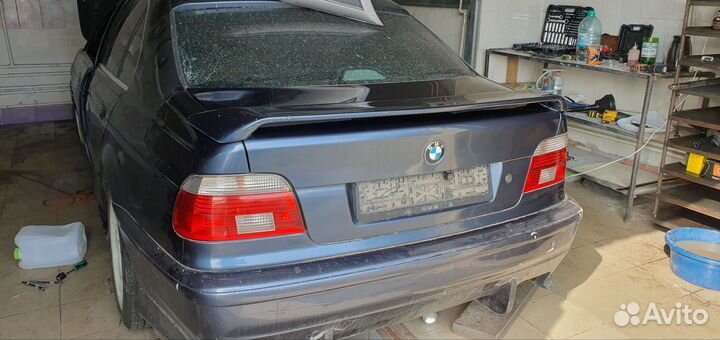 Крышка багажника BMW 5 e39 в сборе со сполером