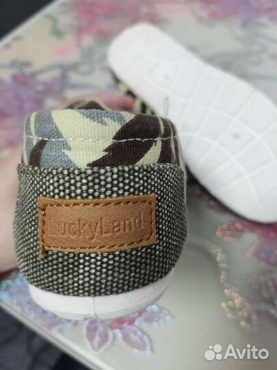 Детская обувь новая