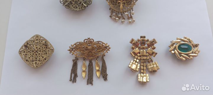 Броши. Винтаж. Чехия