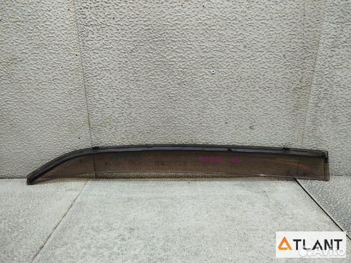 Ветровик задний левый toyota mark X