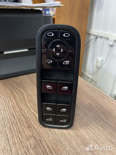 Блок кнопок двери FL Porsche Cayenne