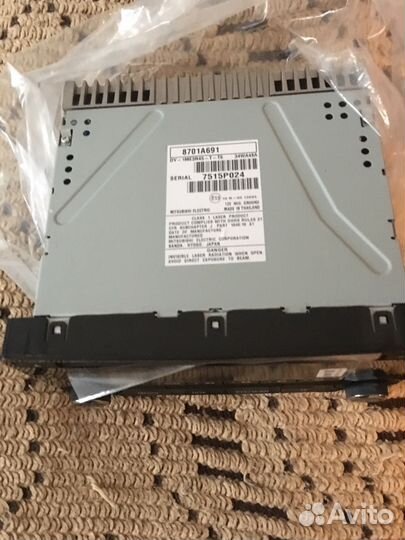 Штатная магнитола Mitsubishi pajero sport