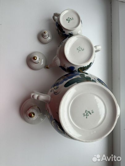 Набор фарфоровых чайников Городница