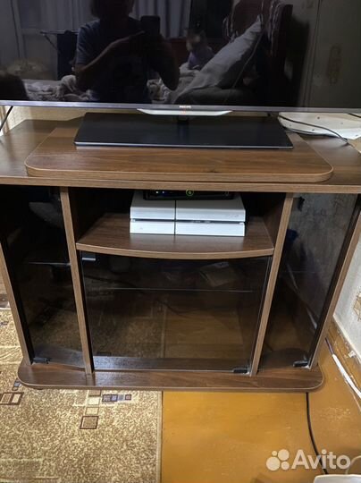 Тумба под телевизор