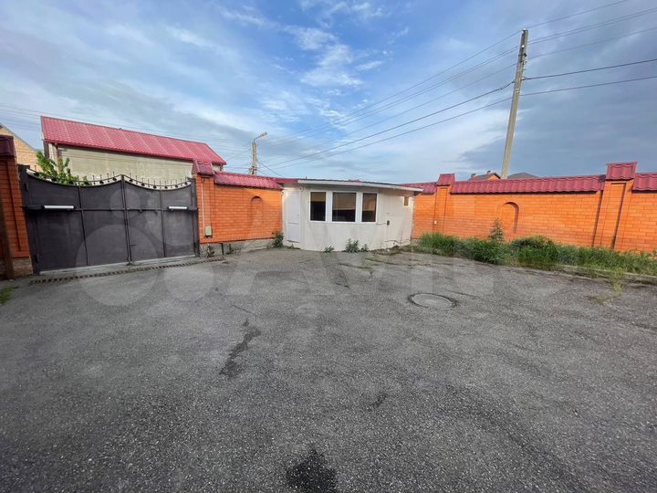 Дом 650 м² на участке 9 сот.