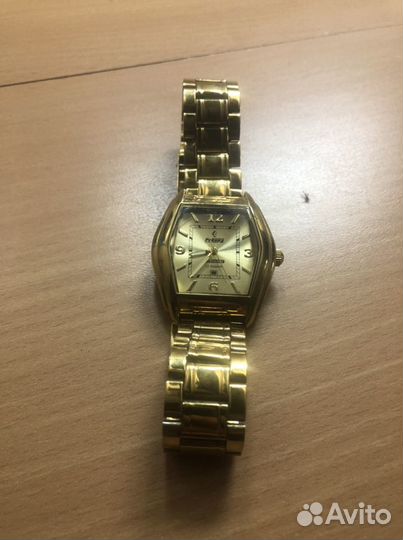 Продам часы