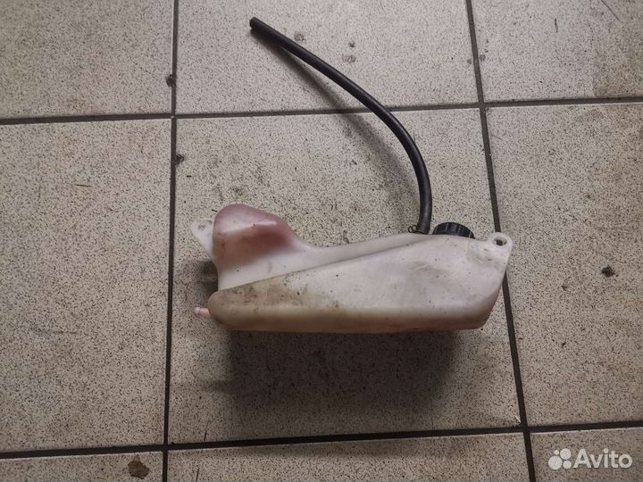 Расширительный бачок Kawasaki ZZR 400 1