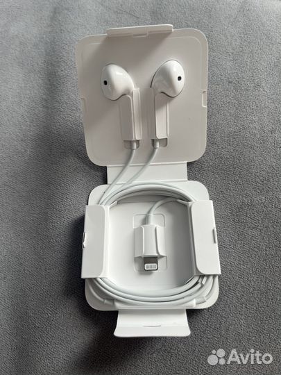 Наушники apple с разъемом Lightening оригинал