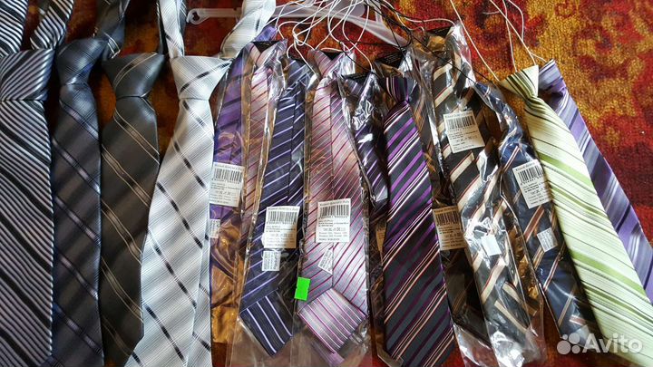 Школьные галстуки / рубашки