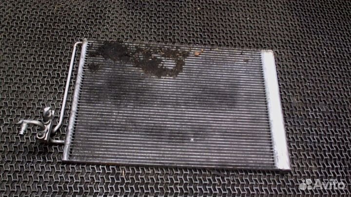 Радиатор кондиционера Land Rover Range Rover 3 (LM
