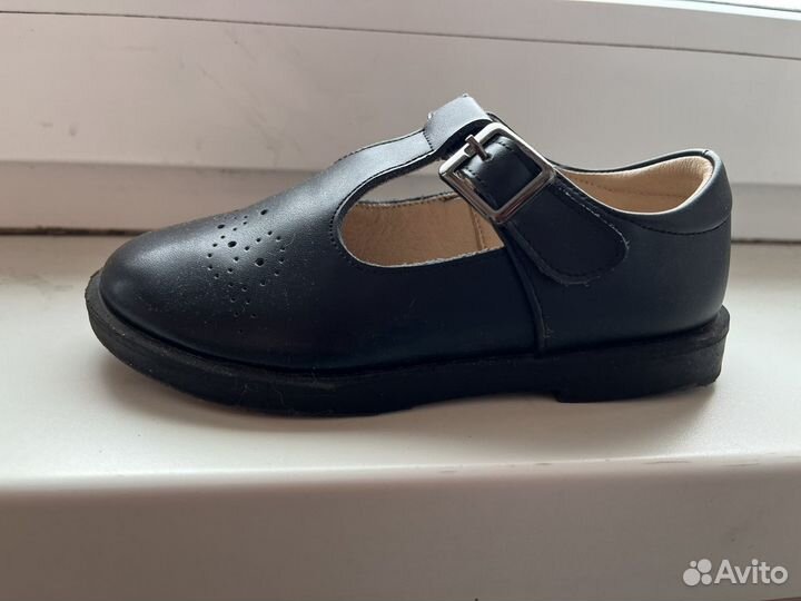 Детские туфли