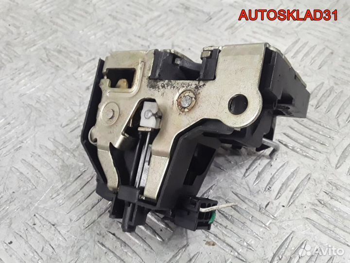 Замок двери передней правой Renault Scenic 1