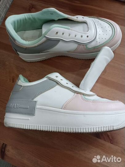 Кроссовки, размер 36