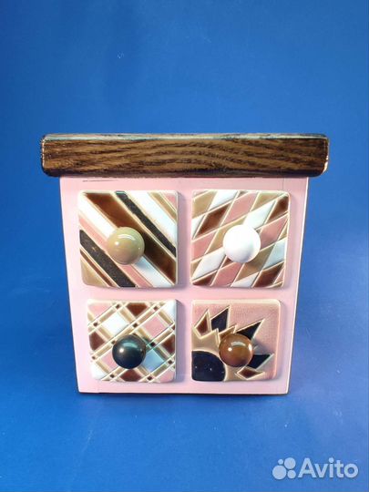 Комодик шкатулка розовый