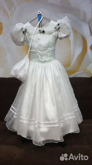 Платье праздничное