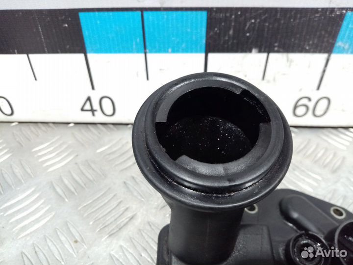 Б/У Горловина маслозаливная#001