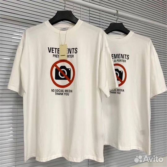 Футболка vetements