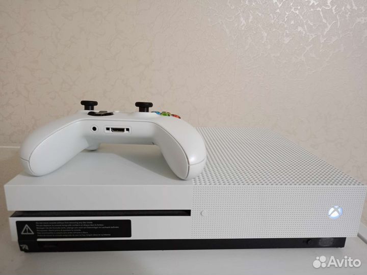Xbox One s 500гб