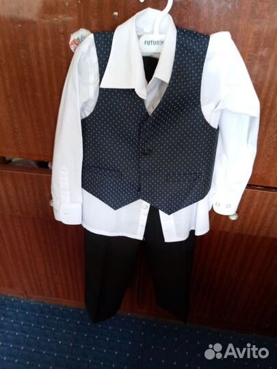 Рубашка белая и брюки для школы