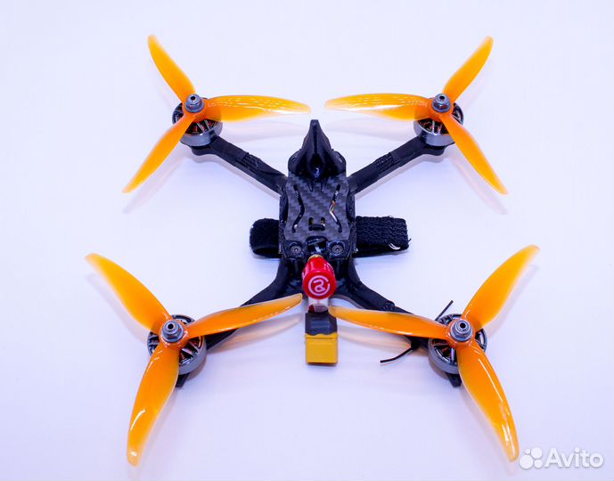 Гоночный квадрокоптер