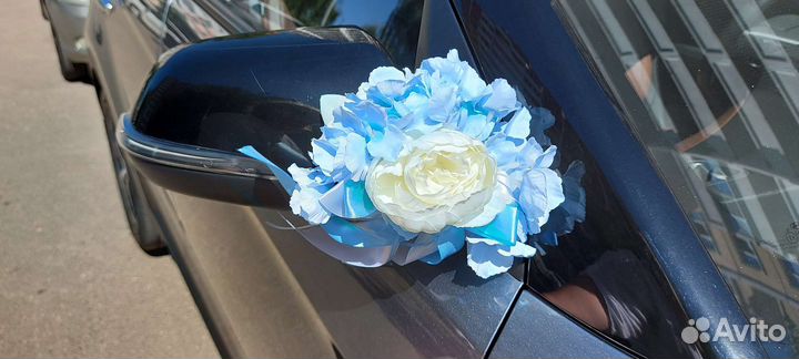 Свадебные украшения на машину