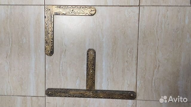 Уголок - накладка на двери и ворота- комплект 4 шт