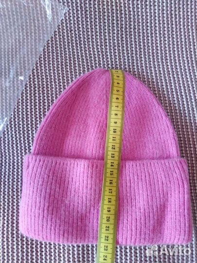 Шапочка новая женская Reserved