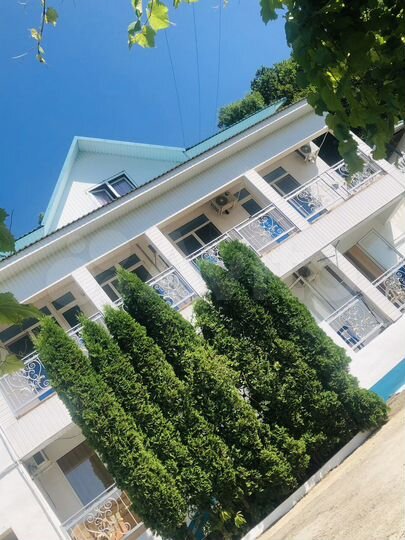 Дом 400 м² на участке 15 сот.