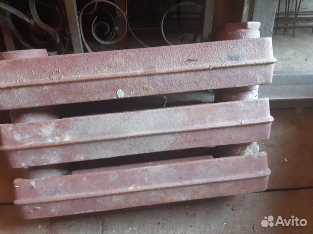 Продам чугунные радиаторы
