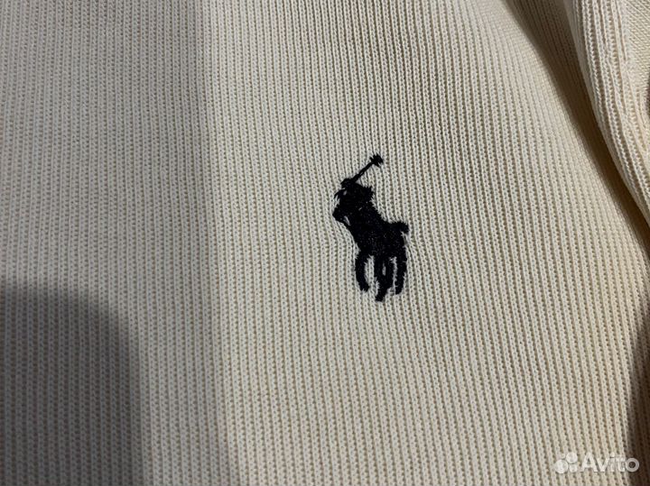 На руках Polo Ralph Lauren джемпер