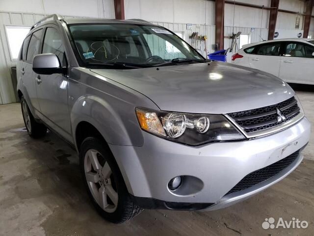 Фара от Mitsubishi Outlander XL 2005-2013