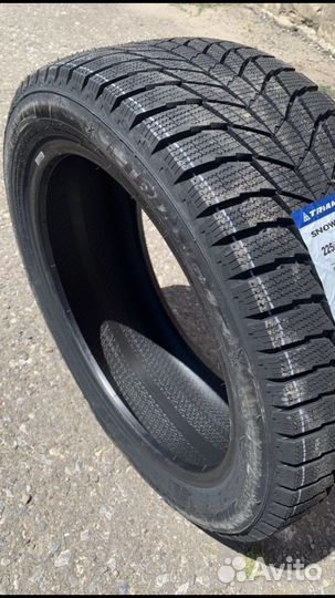 Triangle PL01 225/45 R17