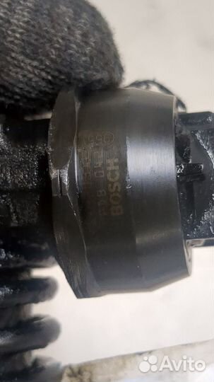 Форсунка топливная Volkswagen Eos