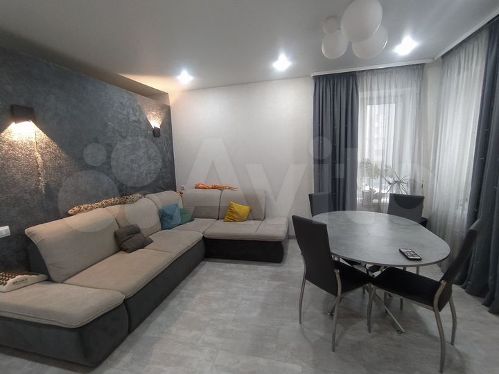 3-к. квартира, 70 м², 8/14 эт.